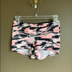 NWOT lululemon shorts